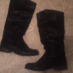 Black boots